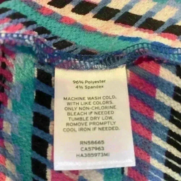 Multicolor Halogen blouse size medium . - Picture 4 of 4